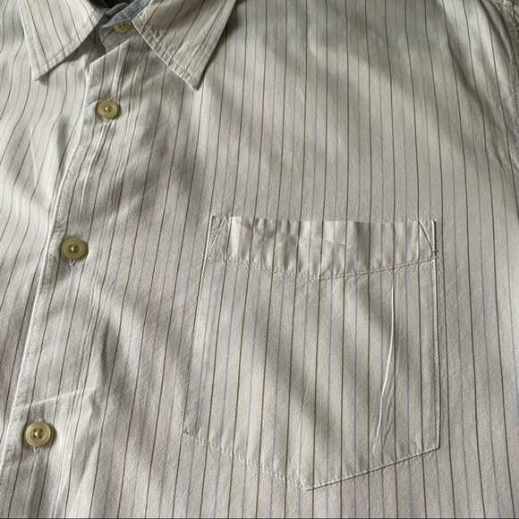Old Navy White Short Sleeve Button-Up with Light Blue & Brown Pinstripe Sz XXL - Picture 5 of 9